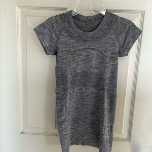 Lululemon Swiftly Tech Short Sleeve Shirt 2.0